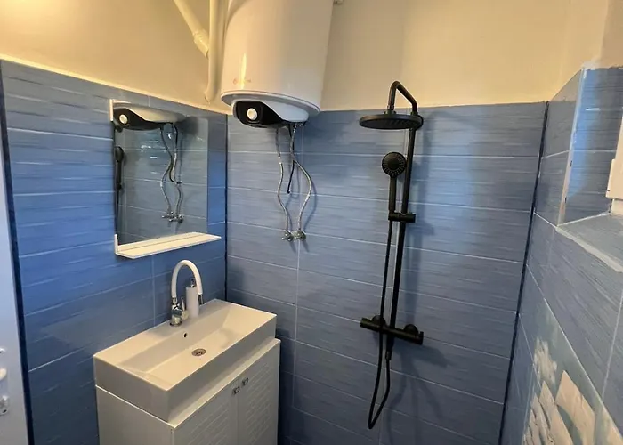 Bright & Cozy- 2br With Private Parking Appartement