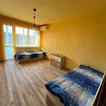 Apartment Bright & Cozy- 2br With Private Parking