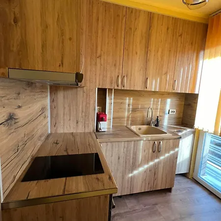 Bright & Cozy- 2br With Private Parking * Varna